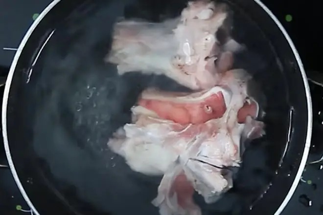 Làm Thế Nào Để Nấu Hủ Tiếu Thịt Heo Ngon Chuẩn Vị?