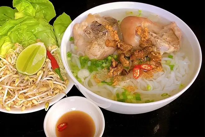 Làm Thế Nào Để Nấu Hủ Tiếu Thịt Heo Ngon Chuẩn Vị?