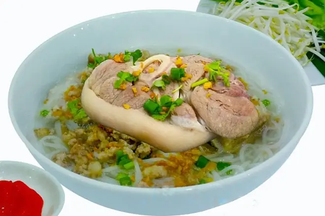 Làm Thế Nào Để Nấu Hủ Tiếu Thịt Heo Ngon Chuẩn Vị?