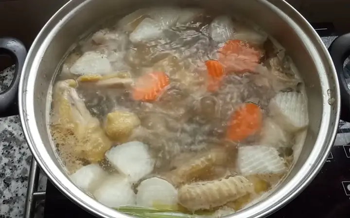 Cách nấu hủ tiếu vịt: Công thức chuẩn vị, thơm ngon, không hôi Cách nấu hủ tiếu vịt: Công thức chuẩn vị, thơm ngon, không hôi