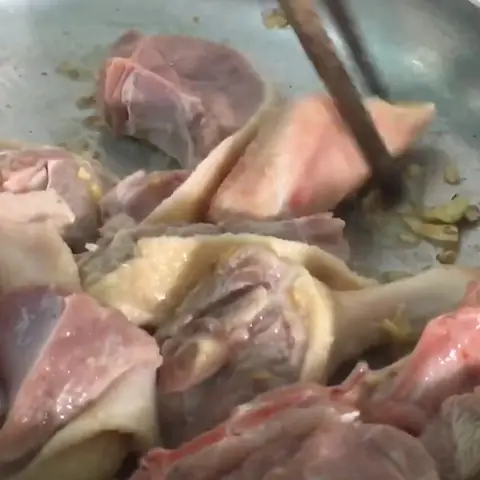 Cách nấu hủ tiếu vịt: Công thức chuẩn vị, thơm ngon, không hôi Cách nấu hủ tiếu vịt: Công thức chuẩn vị, thơm ngon, không hôi