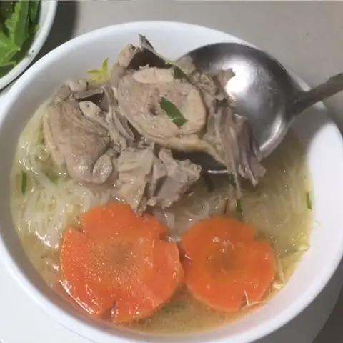 Cách nấu hủ tiếu vịt: Công thức chuẩn vị, thơm ngon, không hôi Cách nấu hủ tiếu vịt: Công thức chuẩn vị, thơm ngon, không hôi