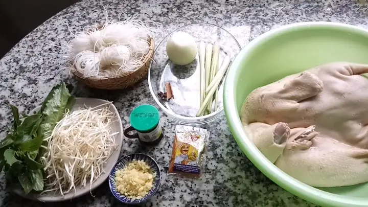 Cách nấu hủ tiếu vịt: Công thức chuẩn vị, thơm ngon, không hôi Cách nấu hủ tiếu vịt: Công thức chuẩn vị, thơm ngon, không hôi