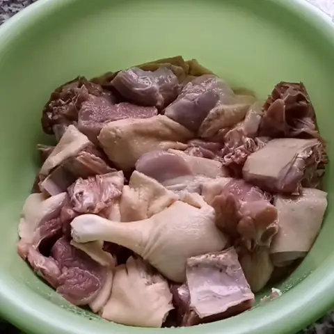 Cách nấu hủ tiếu vịt: Công thức chuẩn vị, thơm ngon, không hôi Cách nấu hủ tiếu vịt: Công thức chuẩn vị, thơm ngon, không hôi