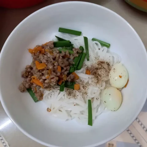 cách nấu hủ tiếu xương