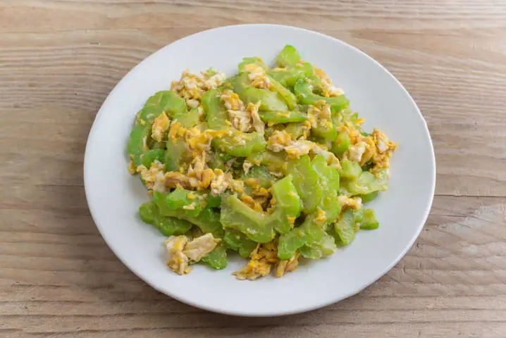 cách nấu khổ qua xào trứng