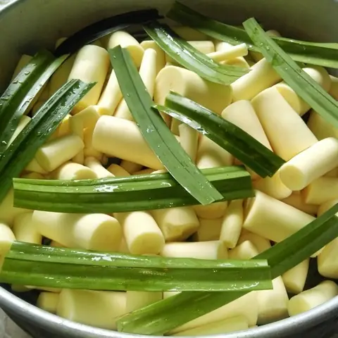 Hướng Dẫn Cách Nấu Khoai Mì Sữa Tươi Thơm Ngon Tại Nhà