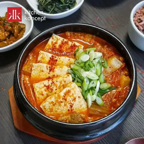 Cách Nấu Kim Chi Hàn Quốc Ngon Khó Cưỡng Chuẩn Vị Tại Gia