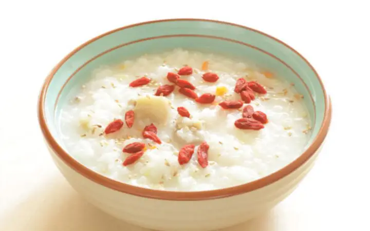 Hướng Dẫn Chi Tiết Cách Nấu Kỷ Tử Cho Bé Ăn Dặm Đúng Cách