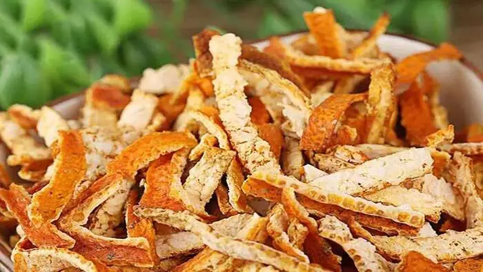 2.1. Bài thuốc chữa tiêu chảy bằng lá ổi với vỏ quýt khô