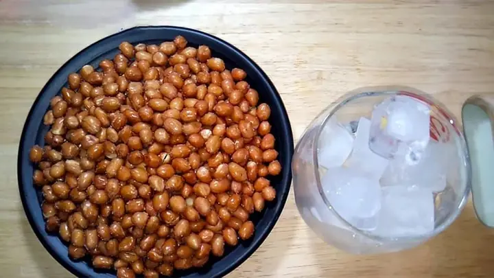 Cách Nấu Lạc Rang Mặn Ngọt Đơn Giản Tại Nhà Thơm Ngon Béo Bùi