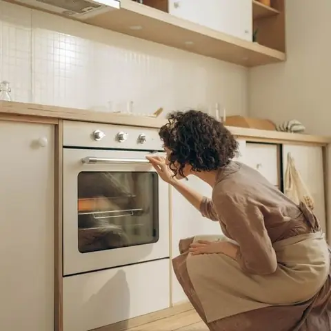 Cách Nấu Lạc Rang Tỏi Ớt Giòn Thơm, Đậm Đà Chuẩn Vị