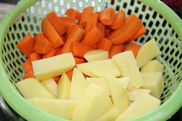 cách nấu lagu bò đơn giản cách nấu lagu bò đơn giản