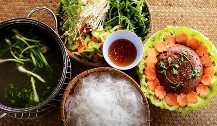 Cách Nấu Lẩu Bồ Câu Thơm Ngon Bổ Dưỡng Chuẩn Vị Gia Đình