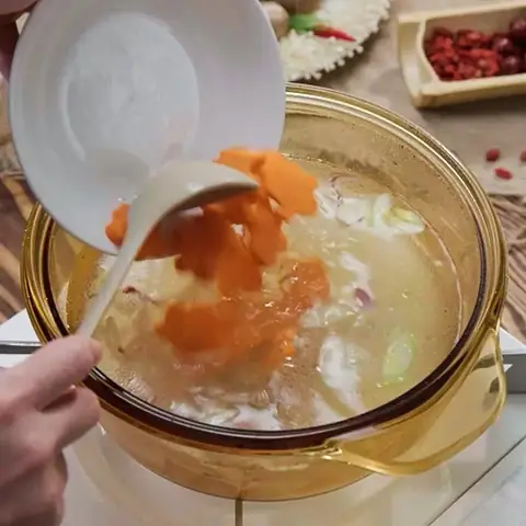 Cách Nấu Lẩu Bồ Câu Thơm Ngon Bổ Dưỡng Chuẩn Vị Gia Đình