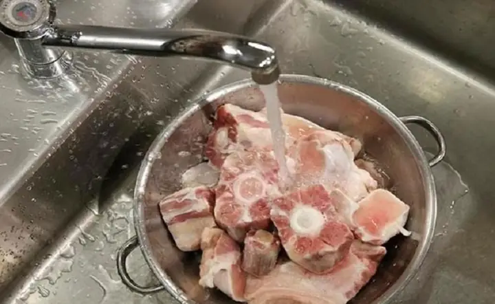 Lẩu gân bò thuốc bắc