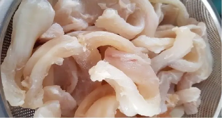 Lẩu gân bò măng cay