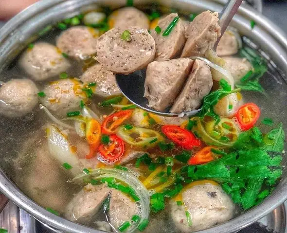Cách Nấu Lẩu Bò Viên Sa Tế Ngon Chuẩn Vị Tại Nhà Cách Nấu Lẩu Bò Viên Sa Tế Ngon Chuẩn Vị Tại Nhà
