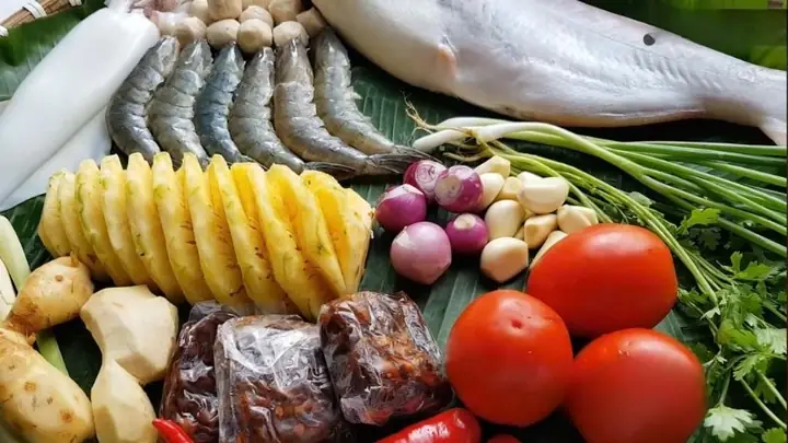Cách Nấu Lẩu Cá Basa Chua Cay Đậm Đà Chuẩn Vị Gia Đình