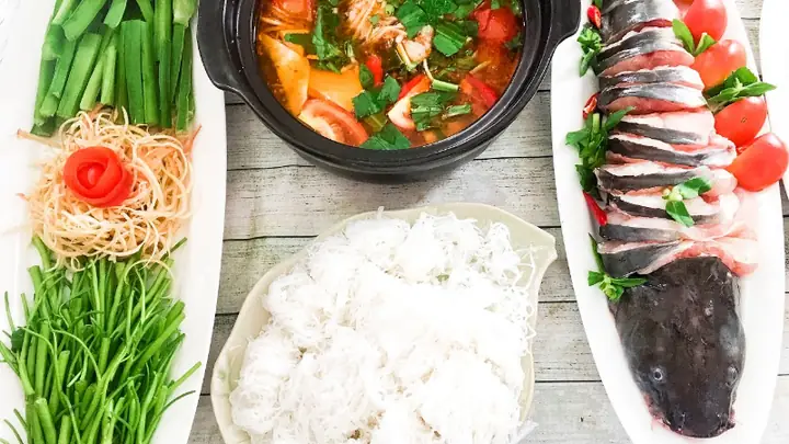 Hướng Dẫn Chi Tiết Cách Nấu Lẩu Cá Bông Lau Măng Chua Tại Nhà