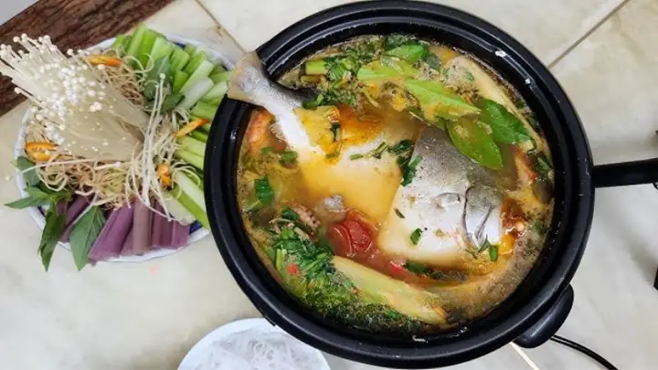 Hướng Dẫn Chi Tiết Cách Nấu Lẩu Cá Chim Ngon Đậm Đà Tại Nhà