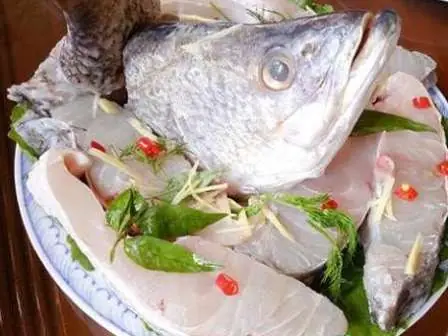 Hướng Dẫn Cách Nấu Lẩu Cá Vược Chuẩn Vị Tại Nhà Ai Cũng Mê