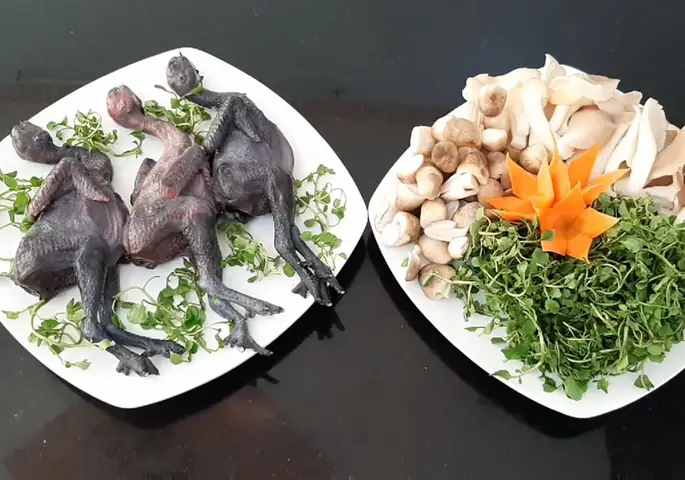 Hướng dẫn chi tiết cách nấu lẩu cháo gà thơm ngon tại nhà