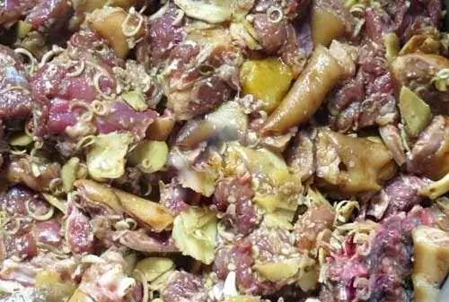 Cách Nấu Lẩu Chó Nước Dừa Thơm Ngon Chuẩn Vị Tại Nhà