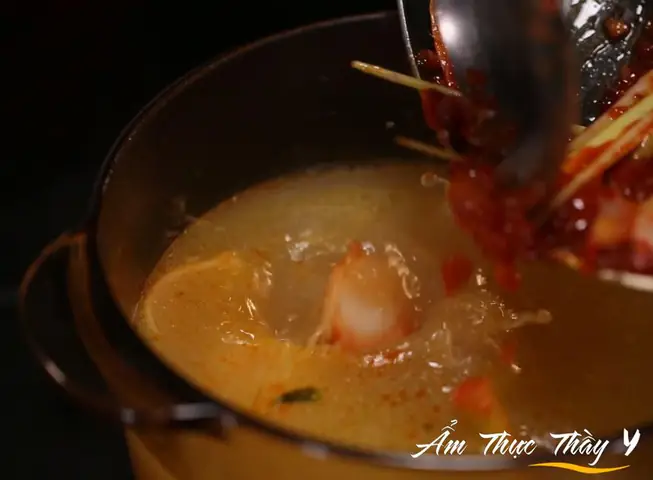 cách nấu lẩu chua cay