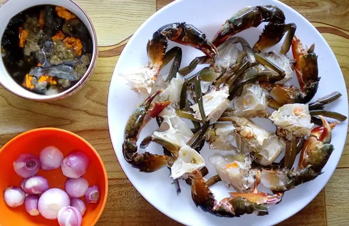 Hướng Dẫn Cách Nấu Lẩu Cua Đồng Bánh Đa Thơm Ngon