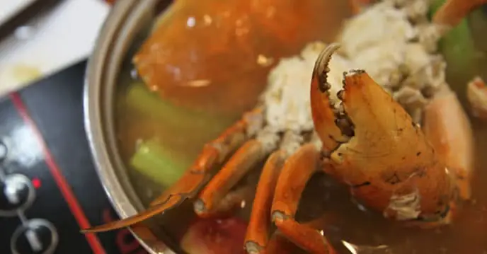 Cách Nấu Lẩu Cua Khôi Thơm Ngon Chuẩn Vị Tại Nhà Cách Nấu Lẩu Cua Khôi Thơm Ngon Chuẩn Vị Tại Nhà