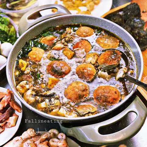 Cách Nấu Lẩu Cua Sông Ngon Ngọt Chuẩn Vị Tại Nhà