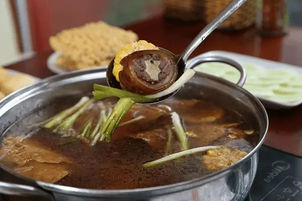 3.4. Nấu nước lẩu