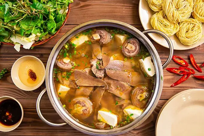 Khám phá cách nấu lẩu đuôi bò Hải Phòng ngon tại nhà Khám phá cách nấu lẩu đuôi bò Hải Phòng ngon tại nhà