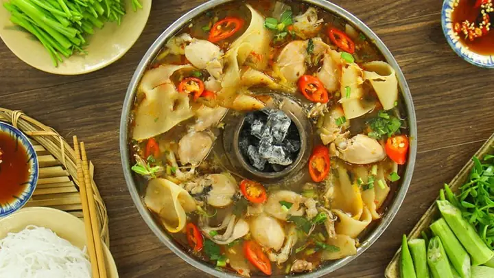 Hướng dẫn cách nấu lẩu ếch chua cay ngon đậm đà tại nhà