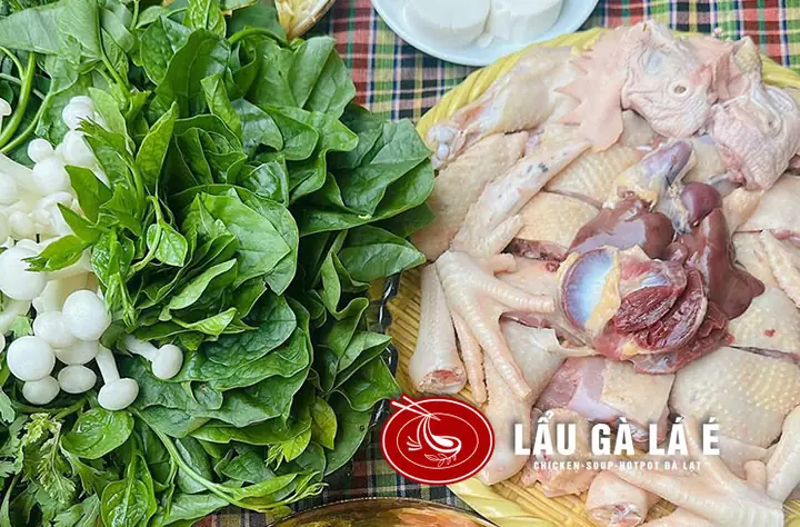 Hướng dẫn chi tiết cách nấu lẩu ếch rau răm ngon tại nhà