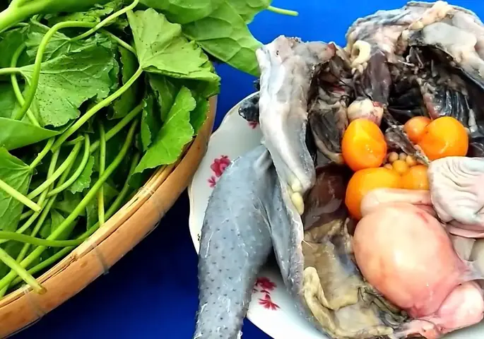 Hướng Dẫn Chi Tiết Cách Nấu Lẩu Gà Chọi Thơm Ngon Đậm Đà