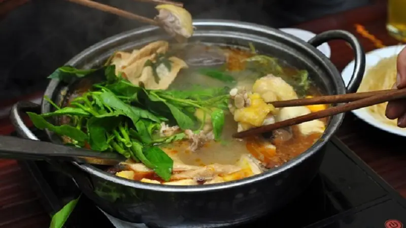 cách nấu lẩu gà chua cay