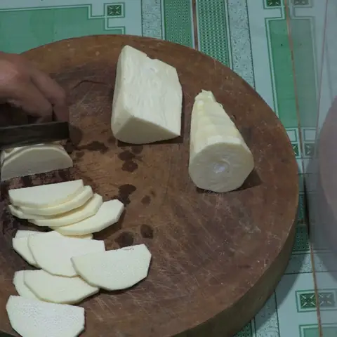 Cách Nấu Lẩu Gà Đá Thơm Ngon Chuẩn Vị Tại Nhà Đơn Giản