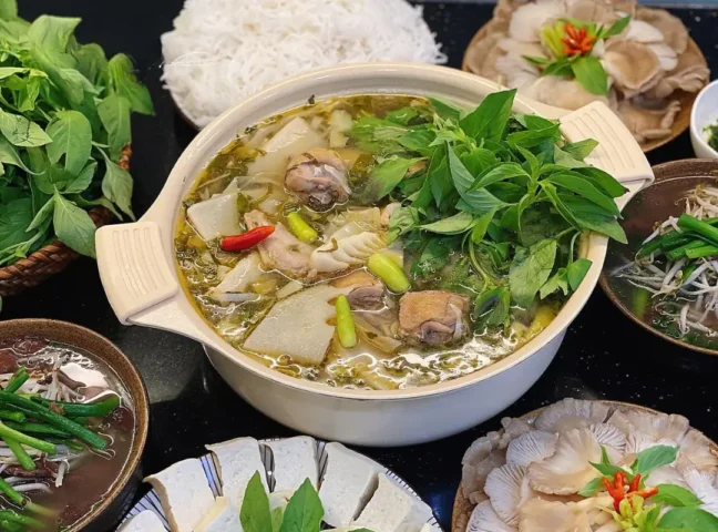 cách nấu lẩu gà lá é