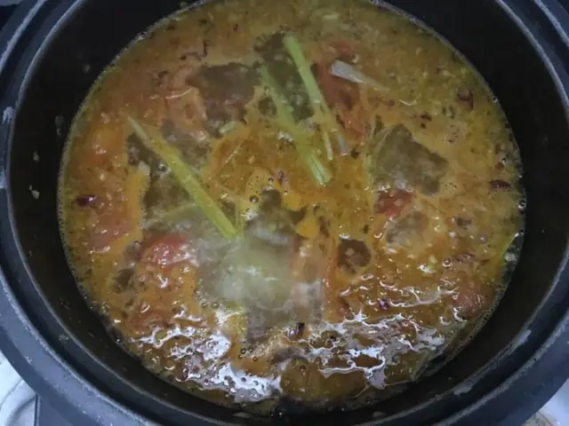 Cách Nấu Lẩu Gà Thái Chua Cay Chuẩn Vị Tại Nhà Cách Nấu Lẩu Gà Thái Chua Cay Chuẩn Vị Tại Nhà