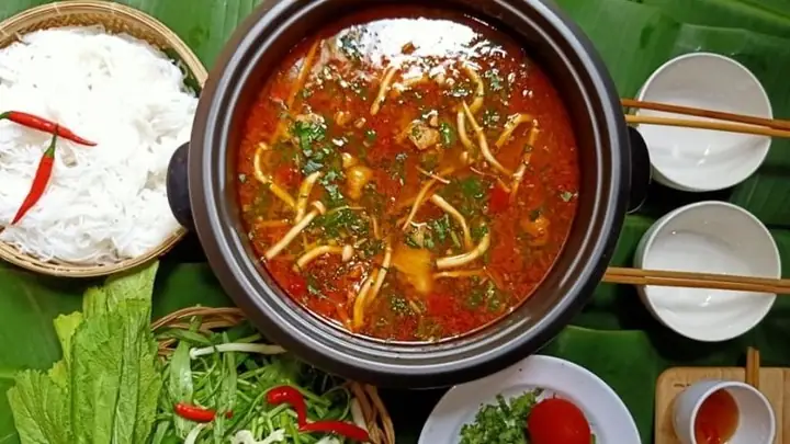 Hướng Dẫn Cách Nấu Lẩu Gà Thái Chua Cay Chuẩn Vị Tại Nhà