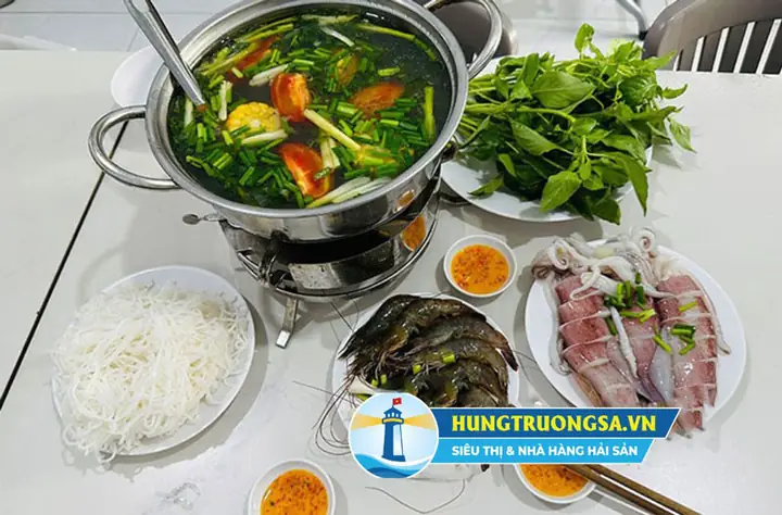 Hướng dẫn chi tiết cách nấu lẩu mực tôm ngon chuẩn vị Hướng dẫn chi tiết cách nấu lẩu mực tôm ngon chuẩn vị