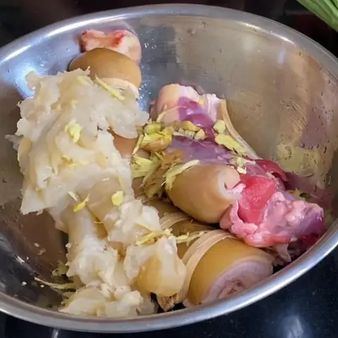 Hướng Dẫn Chi Tiết Cách Nấu Lẩu Lòng Ngựa Thơm Ngon Chuẩn Vị