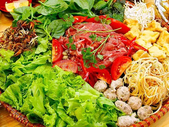 Cách Nấu Lẩu Riêu Cua Đơn Giản, Thơm Ngon Chuẩn Vị Gia Đình