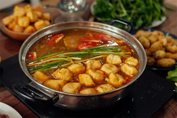 Hướng Dẫn Chi Tiết Cách Nấu Lẩu Riêu Cua Sườn Sụn Ngon Chuẩn Vị Tại Nhà