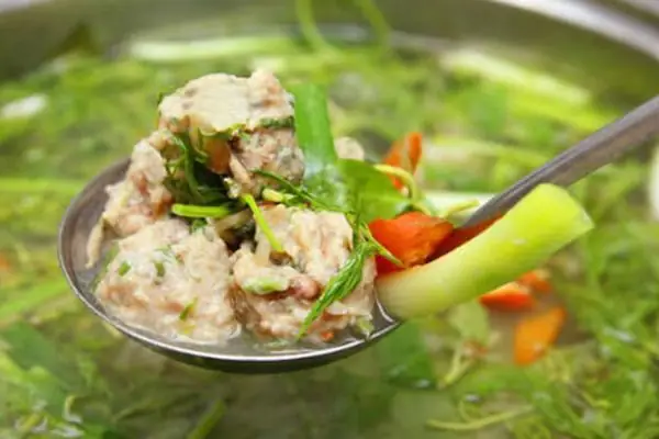 Hướng dẫn chi tiết cách nấu lẩu rươi ngon chuẩn vị tại nhà