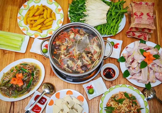 Cách Nấu Lẩu Sinh Viên Ngon, Tiết Kiệm Tại Nhà Chỉ Từ 100K