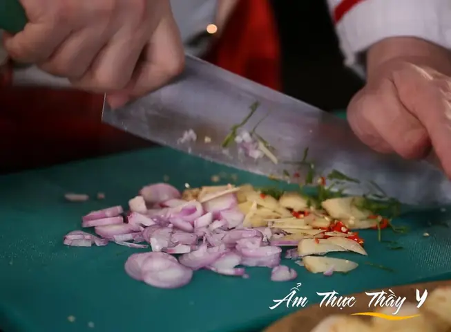 Hướng Dẫn Cách Nấu Lẩu Thái Bò Chuẩn Vị Thơm Ngon Đậm Đà