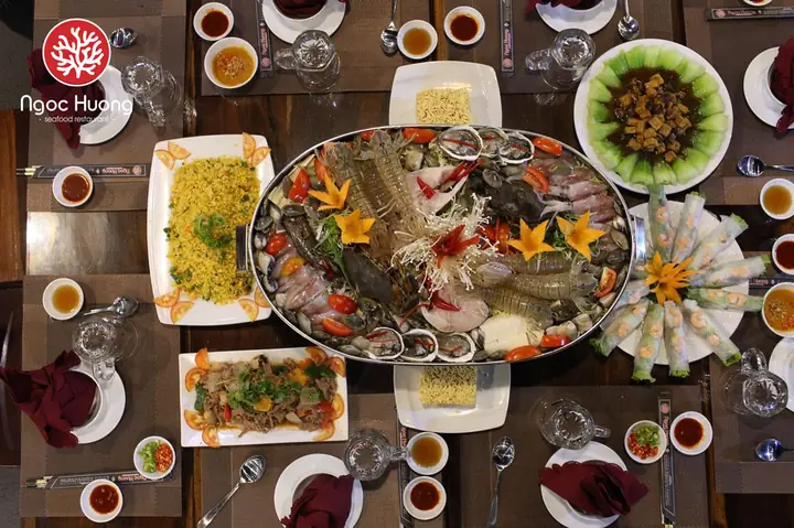 Công Thức Cách Nấu Lẩu Tiến Vua Thơm Ngon Chuẩn Vị Hoàng Gia